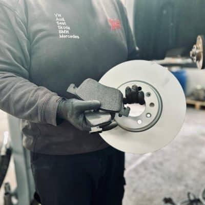 Brake pads and discs replacement at Voks Autos